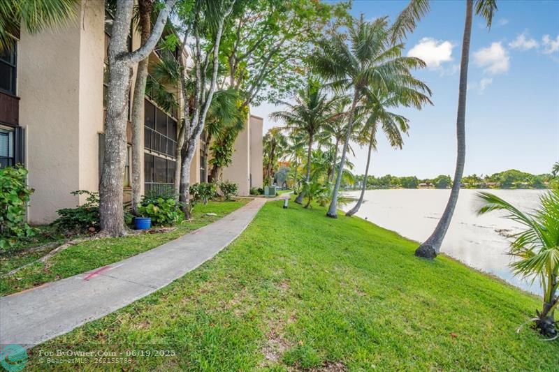 14211 N Kendall Dr #308E, Miami, Florida image 4