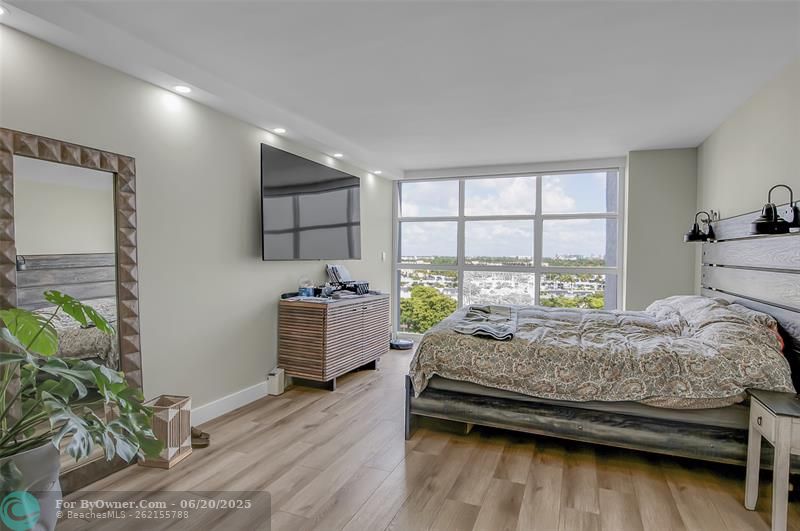 600 Parkview Dr #1029, Hallandale Beach, Florida image 21