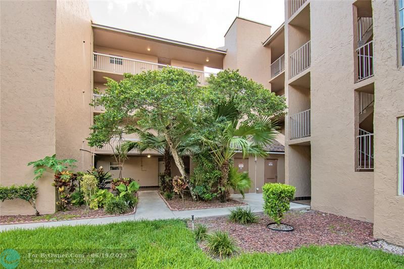 9410 Tangerine Pl #207, Davie, Florida image 1