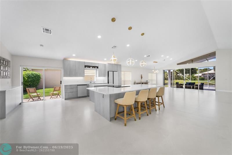 11824 Fountainside Cir, Boynton Beach, Florida image 2