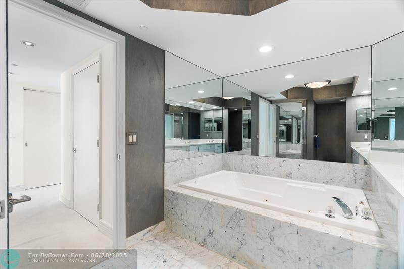16400 Collins Ave #1846, Sunny Isles Beach, Florida image 40