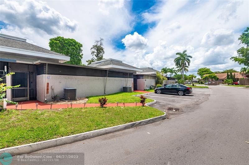 2351 SW 81st Ave #104, Davie, Florida image 2