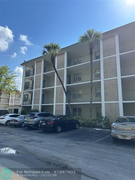 2998 NW 48th Ter #327, Lauderdale Lakes, Florida image 1