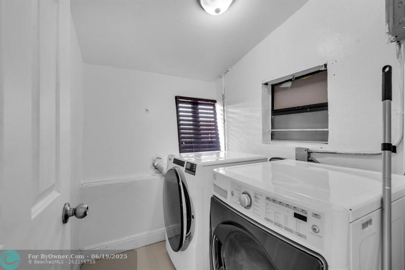 2510 NE 215th St, Miami, Florida image 28