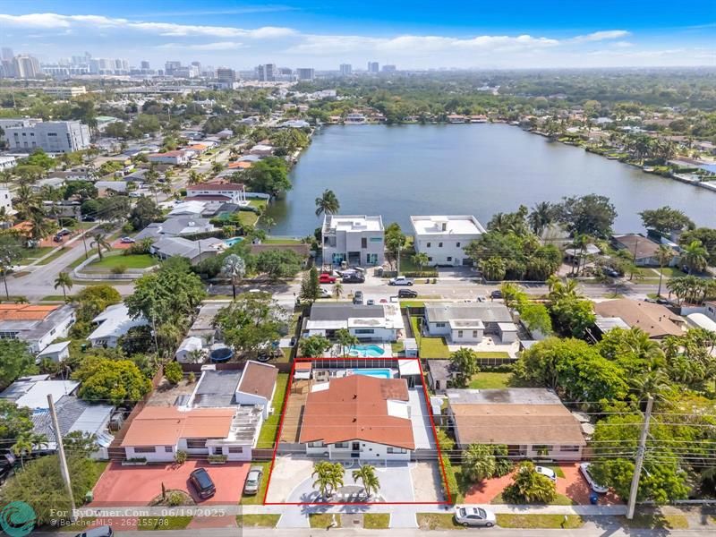2510 NE 215th St, Miami, Florida image 44