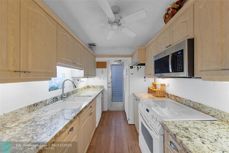 105 NE 19th Ave #460, Deerfield Beach, Florida image 22