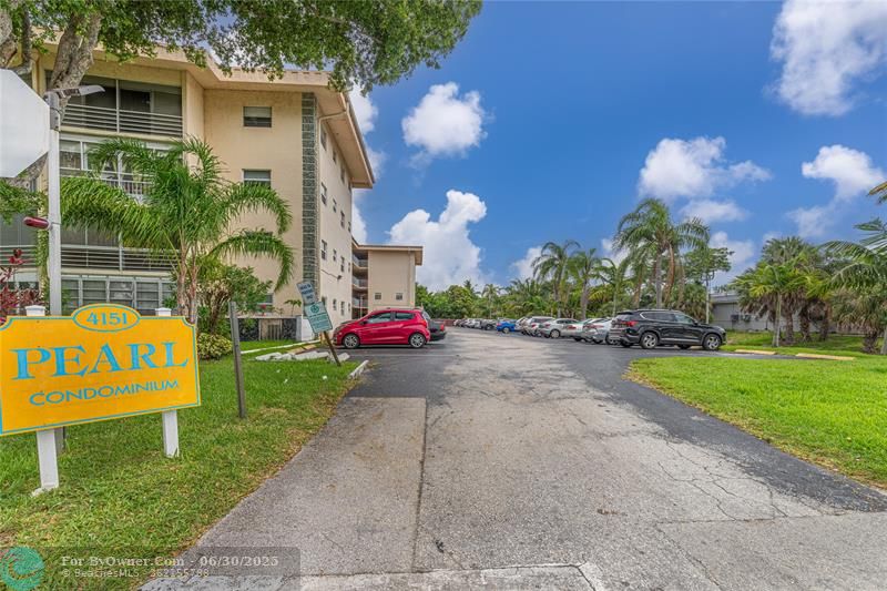 4151 NW 41st St #409, Lauderdale Lakes, Florida image 1