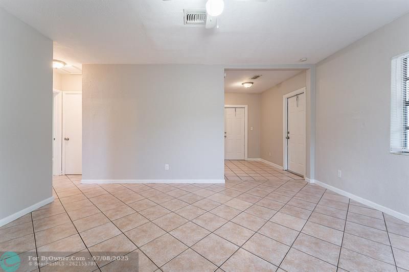 924 NW 11th Pl, Fort Lauderdale, Florida image 13