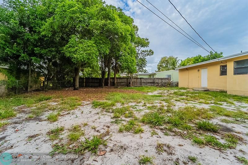 924 NW 11th Pl, Fort Lauderdale, Florida image 22