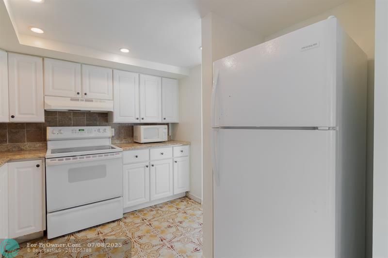 3690 NW 26th St, Lauderdale Lakes, Florida image 11