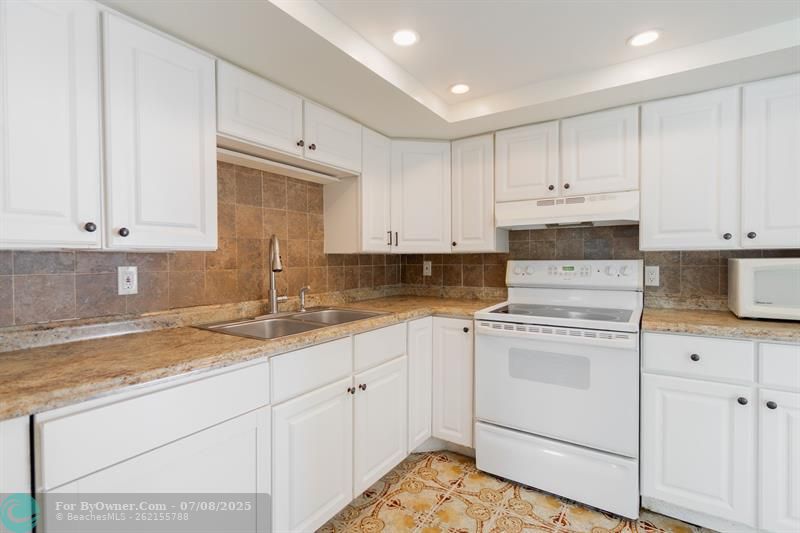 3690 NW 26th St, Lauderdale Lakes, Florida image 10