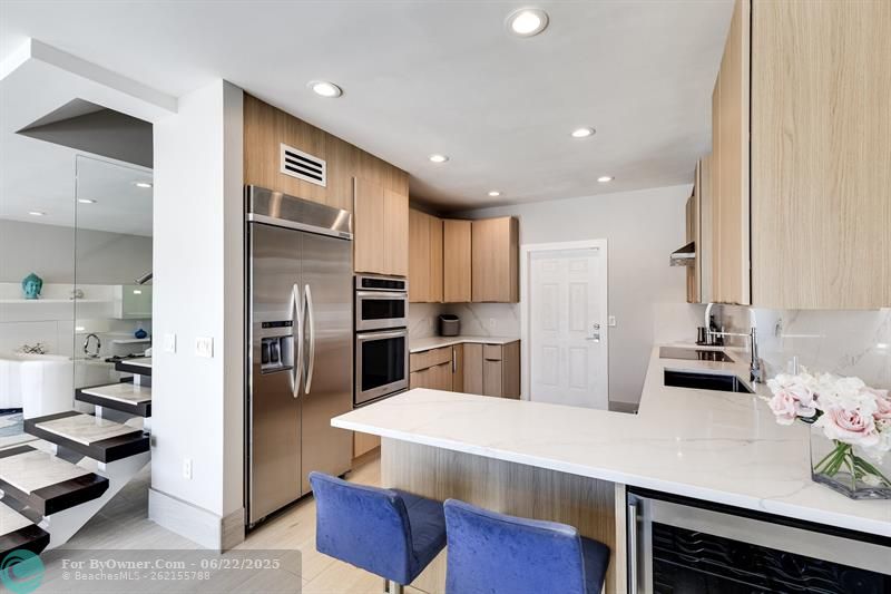 2432 Bayview Dr, Fort Lauderdale, Florida image 16