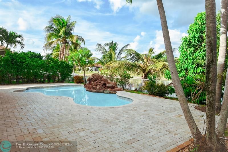 5095 NW 57th Way, Coral Springs, Florida image 8