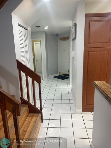7081 Woodmont Way, Tamarac, Florida image 12