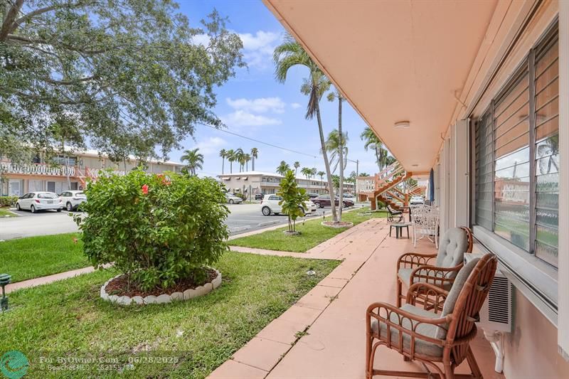 1015 SW 11th Ave #5K, Hallandale Beach, Florida image 2