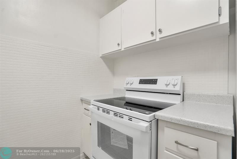 1015 SW 11th Ave #5K, Hallandale Beach, Florida image 14