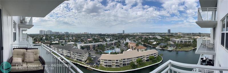 427 Golden Isles Dr #14C, Hallandale Beach, Florida image 23