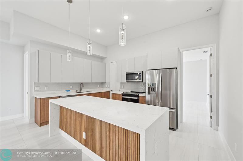 9516 President Circle, Port Charlotte, Florida image 13