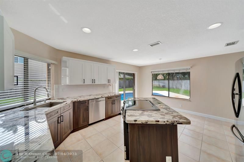 4661 NW 58th Te, Coral Springs, Florida image 10