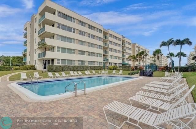 1238 Hillsboro Mile #103, Hillsboro Beach, Florida image 12