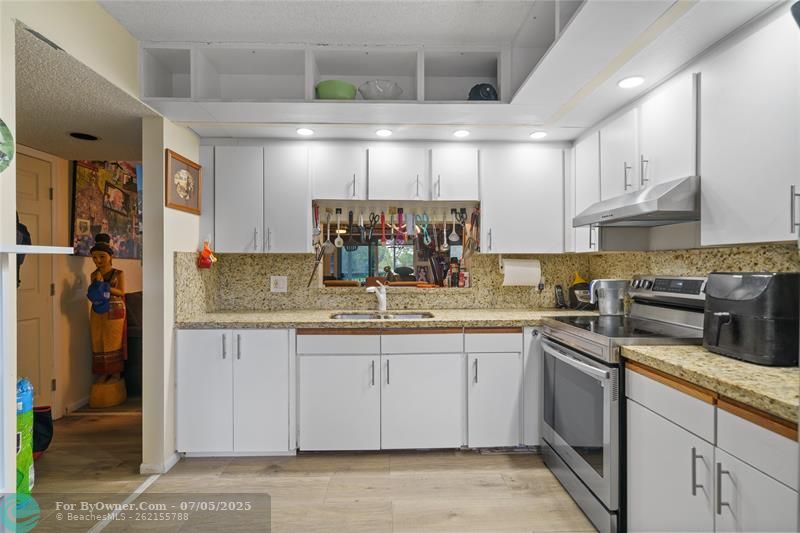 800 SW 125th Way #202, Pembroke Pines, Florida image 17