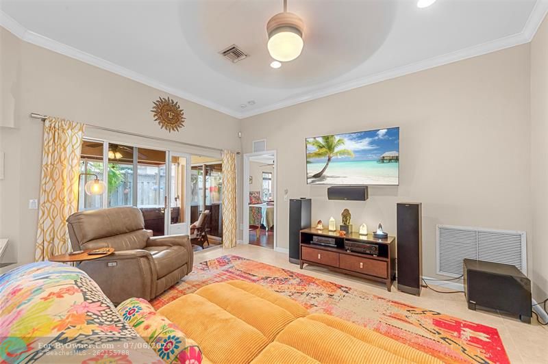 1383 NE 27th St, Pompano Beach, Florida image 11