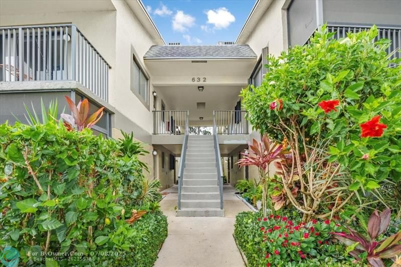632 Trace Cir #204, Deerfield Beach, Florida image 1