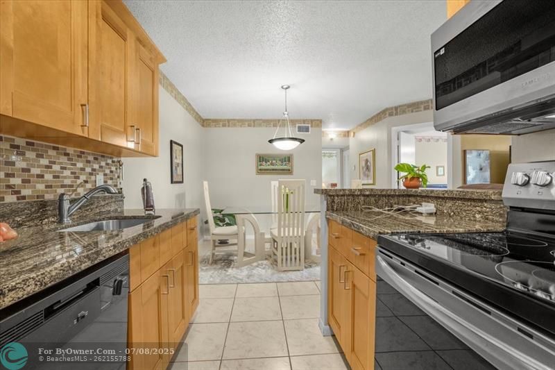 632 Trace Cir #204, Deerfield Beach, Florida image 21
