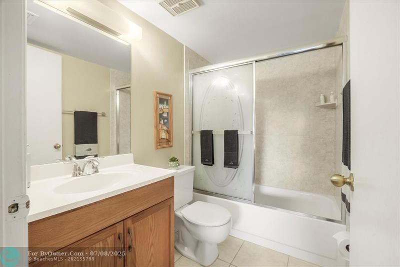 632 Trace Cir #204, Deerfield Beach, Florida image 10