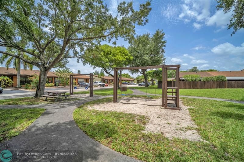 2341 Walnut Ct #2341, Pembroke Pines, Florida image 37