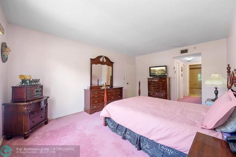 1301 NE 7th St #113, Hallandale Beach, Florida image 19