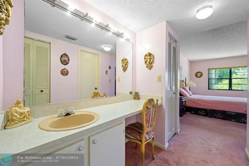 1301 NE 7th St #113, Hallandale Beach, Florida image 22