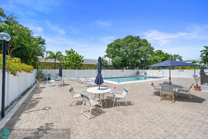 1301 NE 7th St #113, Hallandale Beach, Florida image 6