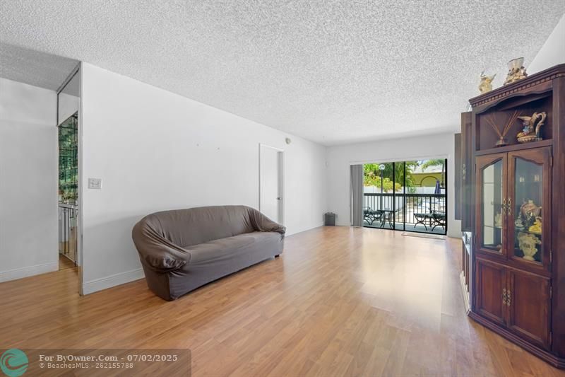 1301 NE 7th St #113, Hallandale Beach, Florida image 7