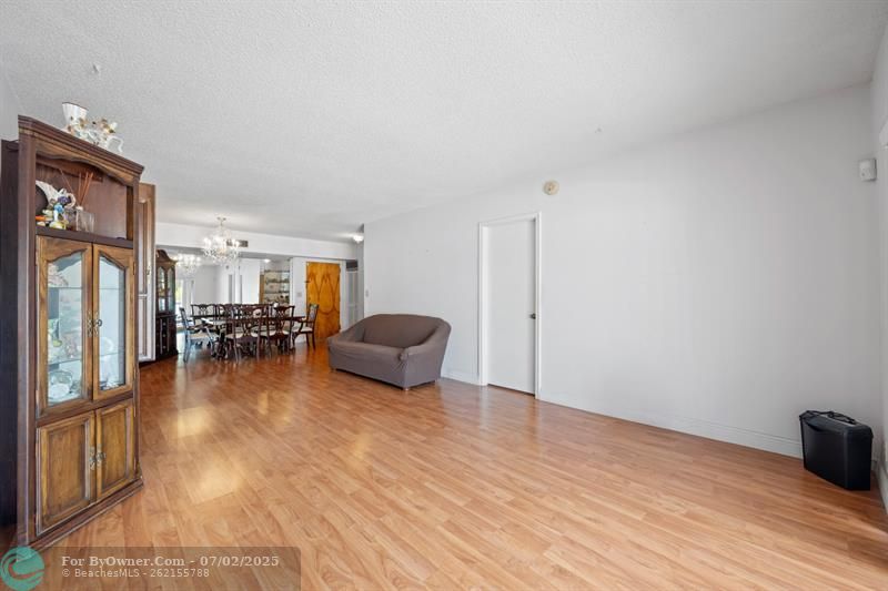 1301 NE 7th St #113, Hallandale Beach, Florida image 9