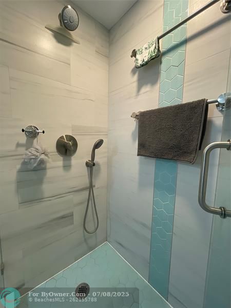 Fully Remodeled Guest Bathroom