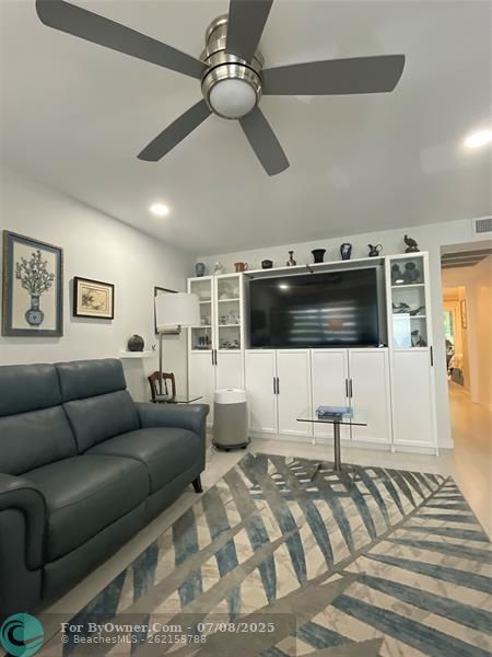 2022 Ellesmere B #2022, Deerfield Beach, Florida image 5