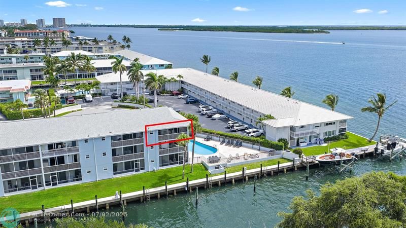 120 Lehane Ter #301, North Palm Beach, Florida image 3