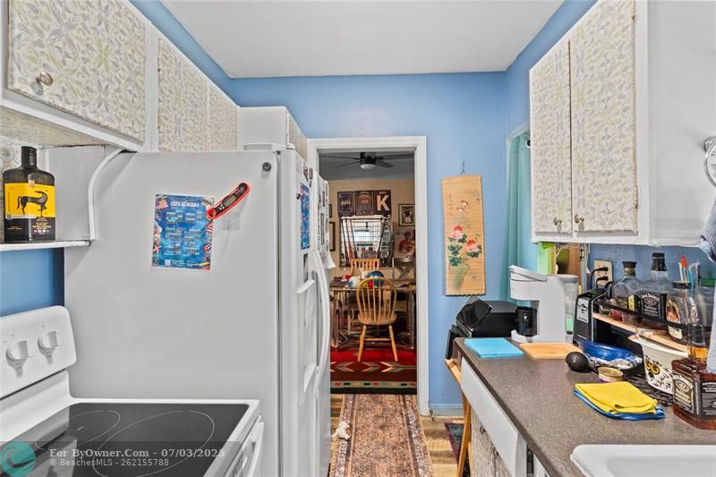 1571 NE 179th St, North Miami Beach, Florida image 25