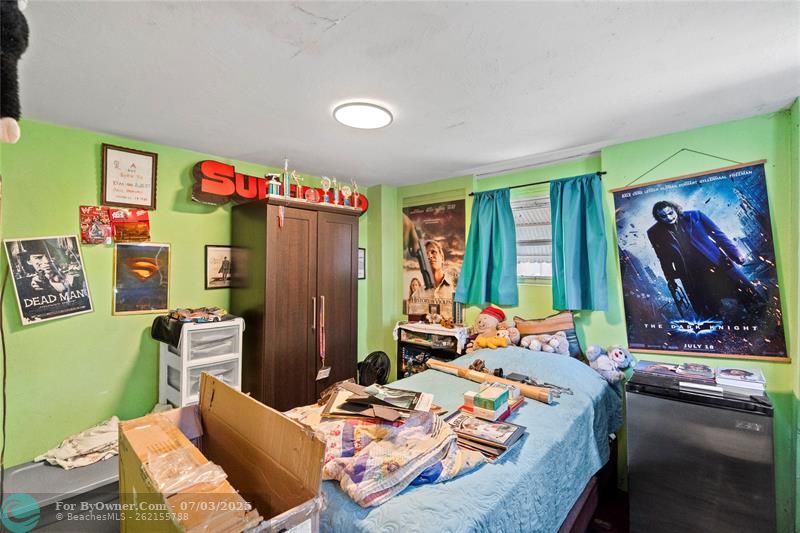 1571 NE 179th St, North Miami Beach, Florida image 28