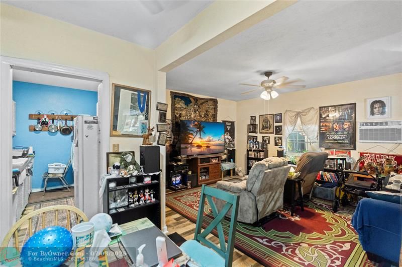 1571 NE 179th St, North Miami Beach, Florida image 32
