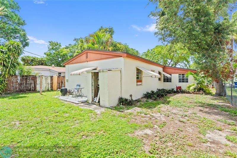 1571 NE 179th St, North Miami Beach, Florida image 7