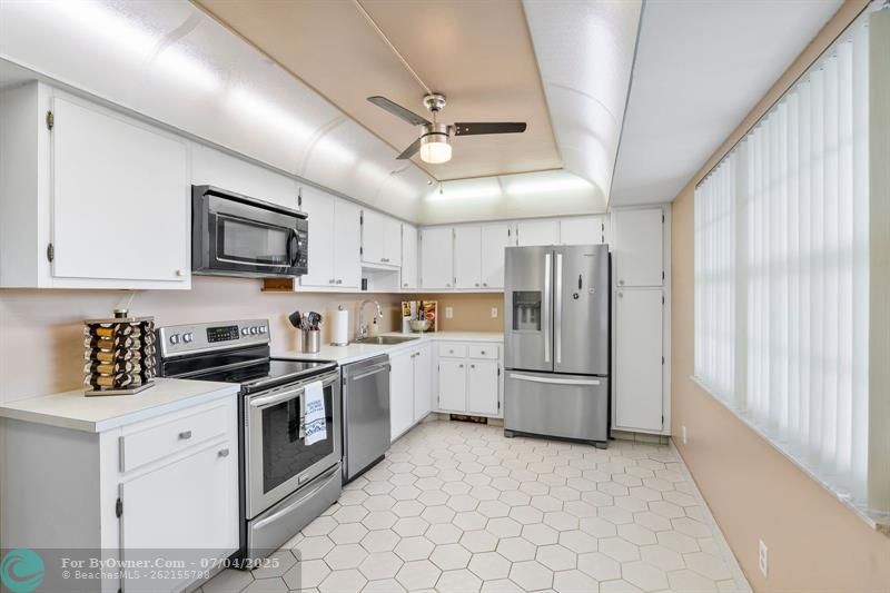 4015 W Palm Aire Dr #606, Pompano Beach, Florida image 28
