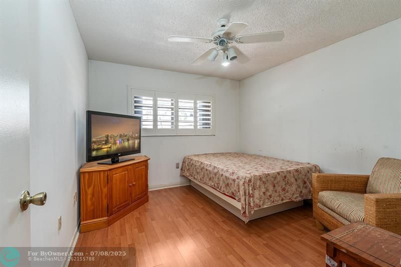 6562 W 22nd Ct, Hialeah, Florida image 11