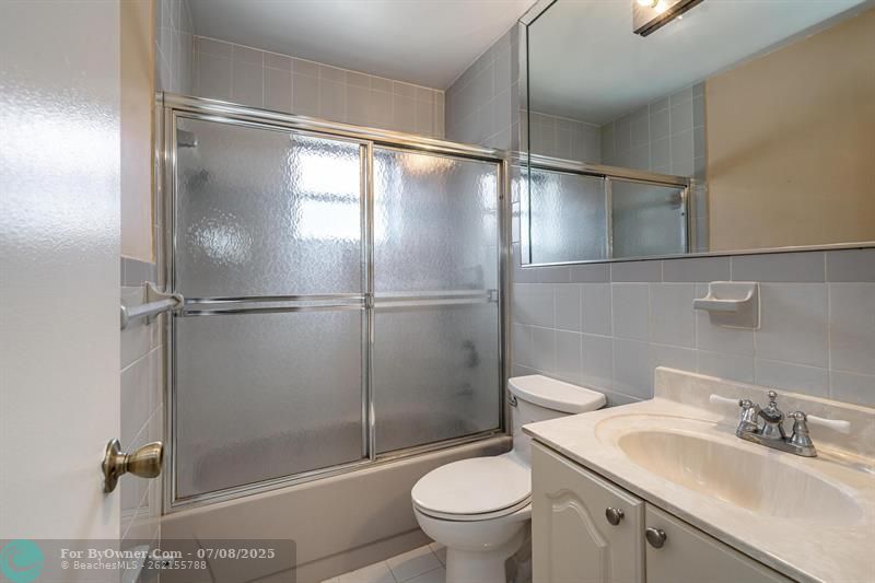 6562 W 22nd Ct, Hialeah, Florida image 17
