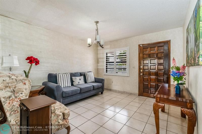 6562 W 22nd Ct, Hialeah, Florida image 3