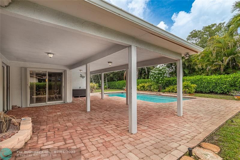8277 NW 3rd Place, Coral Springs, Florida image 1