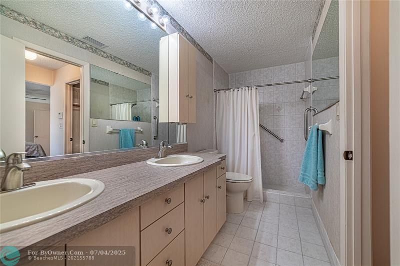 8277 NW 3rd Place, Coral Springs, Florida image 11