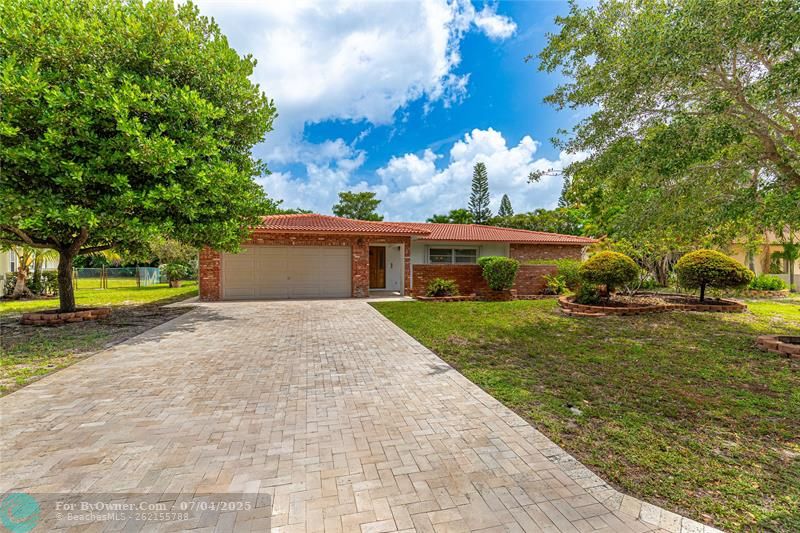 8277 NW 3rd Place, Coral Springs, Florida image 3