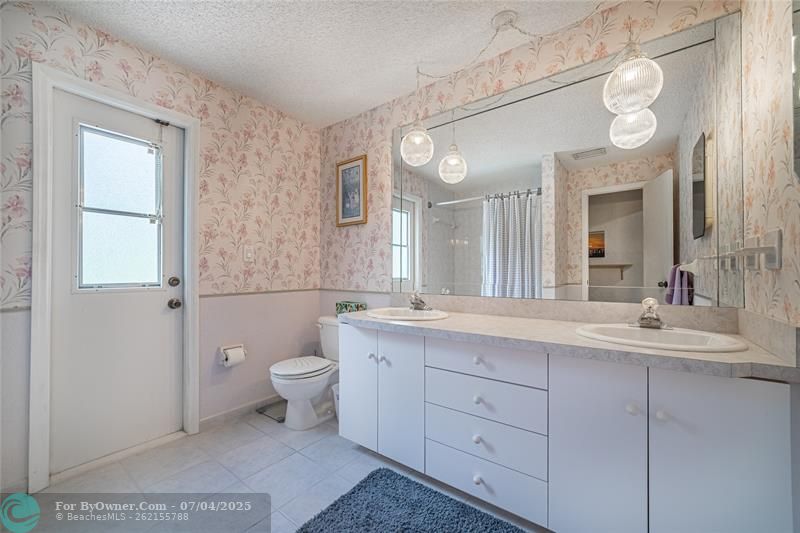 8277 NW 3rd Place, Coral Springs, Florida image 9